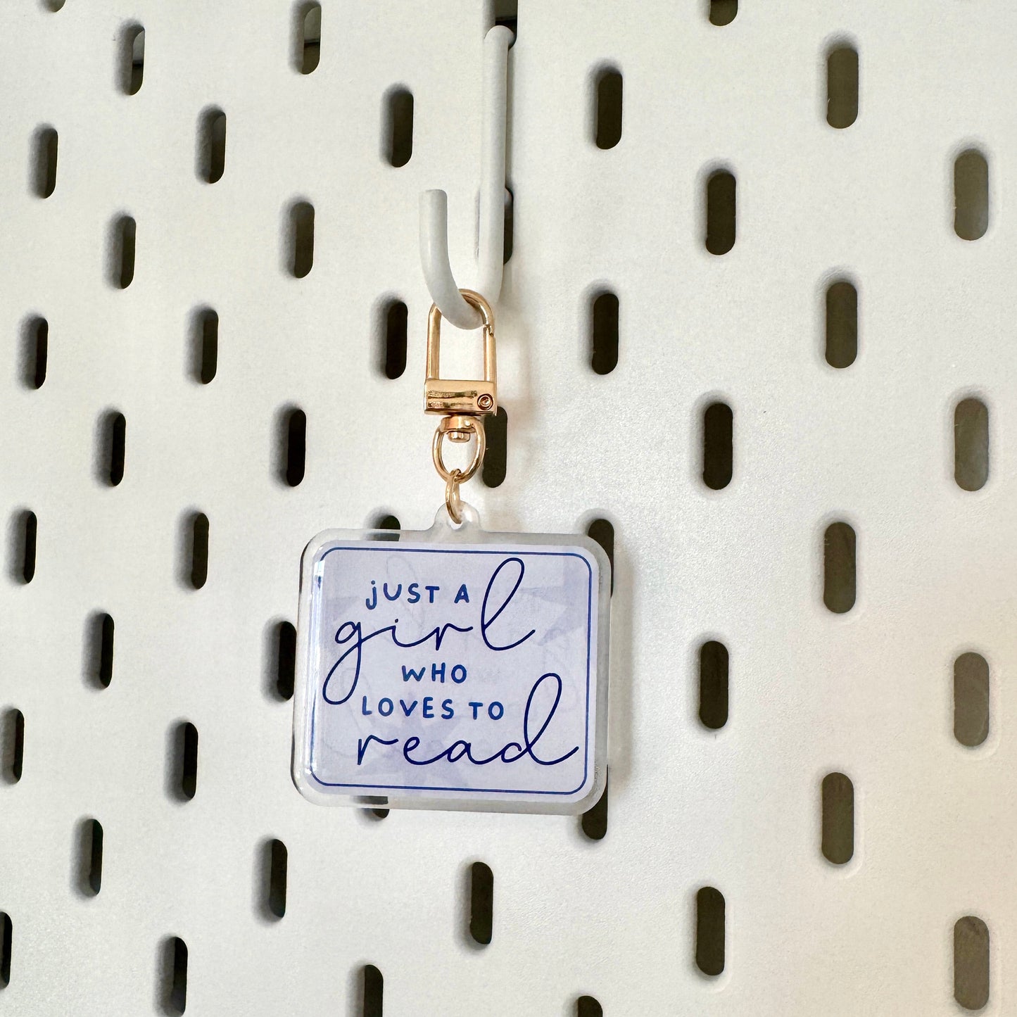 Just a Girl Who Loves to Read Keychain - Pink